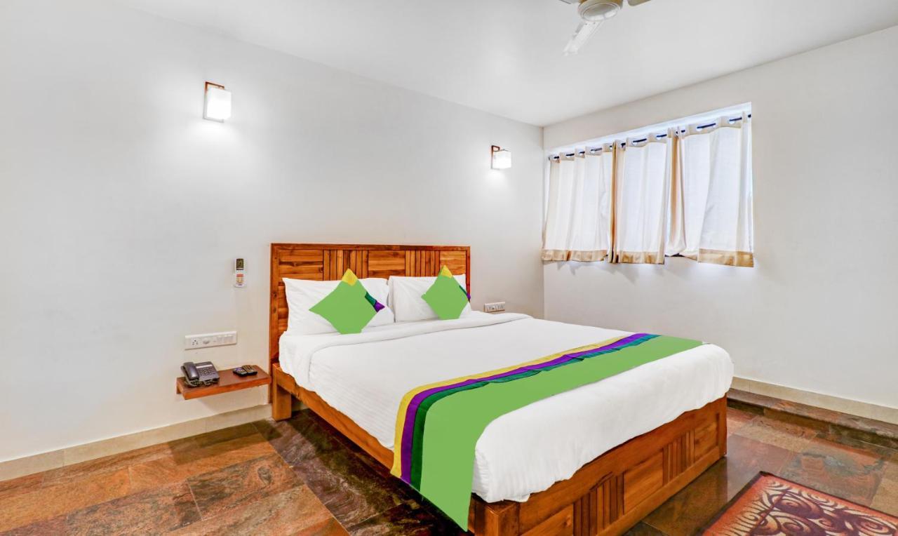 Treebo Benaka Residency Hotel จิกมากาลูร์ ภายนอก รูปภาพ