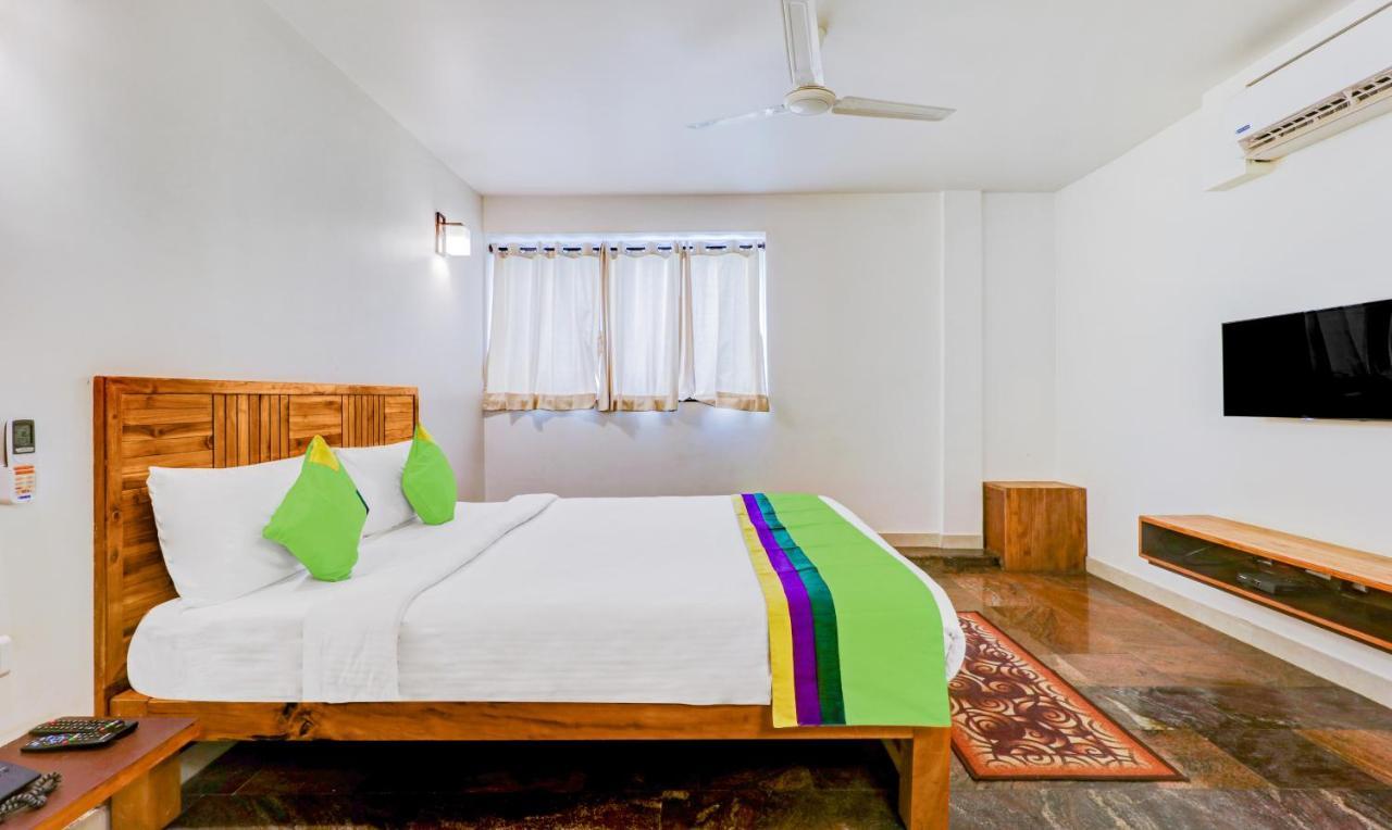 Treebo Benaka Residency Hotel จิกมากาลูร์ ภายนอก รูปภาพ